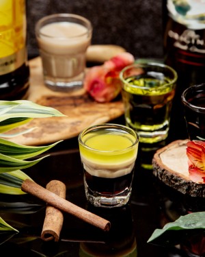 After dinner Amazonian liquor
A handcrafted liqueur made with wild Amazonian fruits. Toast the night with something sweet, bold, and unforgettable - just like Brazil.