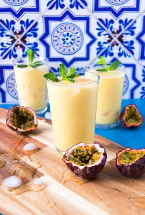 Batida de Passionfruit
A tropical cocktail — creamy, fruity, and made in seconds.