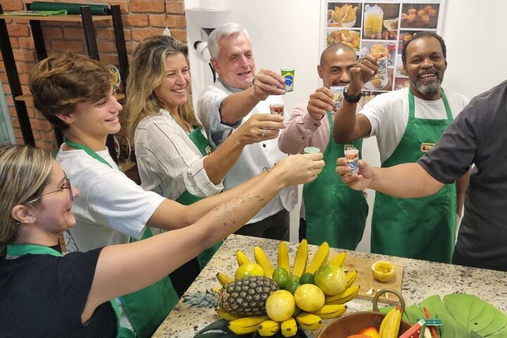 Brazilian Cocktail Class in Ipanema: 6 Drinks & Sunset Cheers