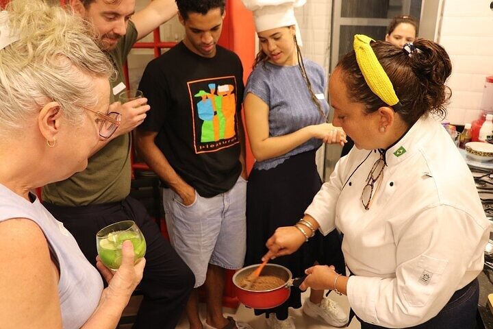 3h Cooking Class in Brasília with 9 Recipes & Bottomless Drinks — foto 4