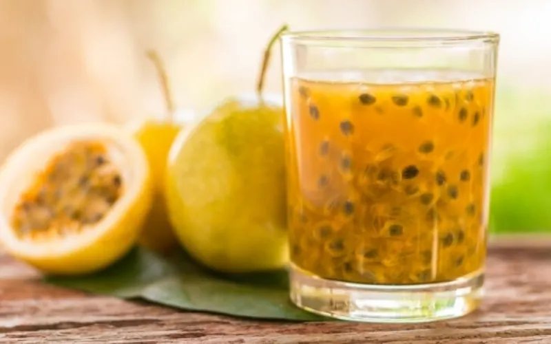 Maracuyá (Passion Fruit)