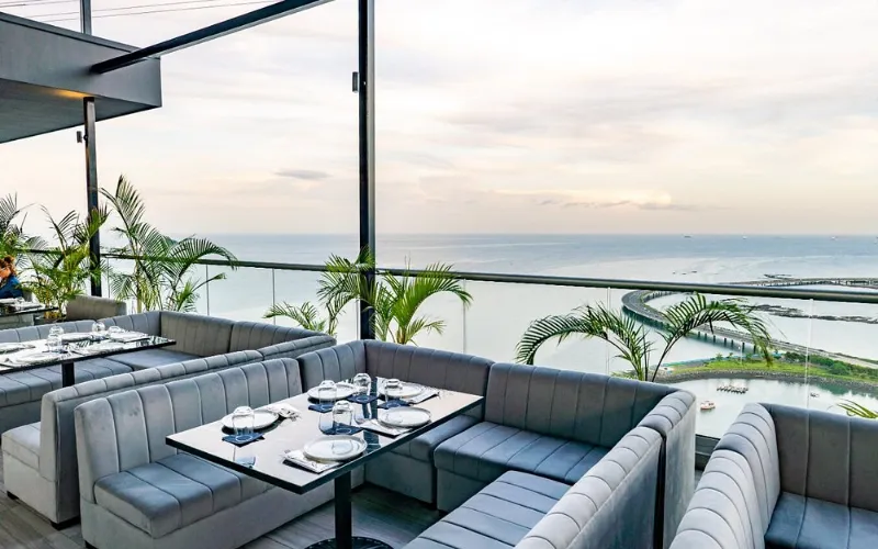 Cielo Rooftop Bar