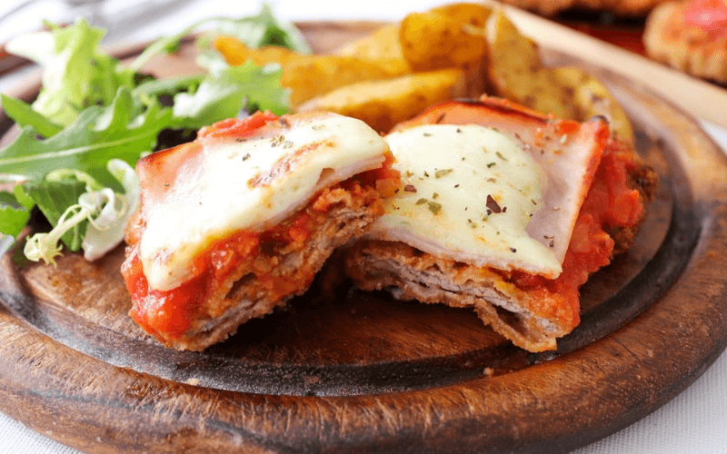 Top 7 Argentine Street Foods to Try in Mendoza