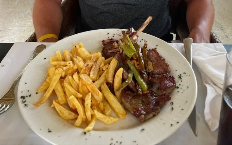 Rocka Restaurant Punta Cana steak dish